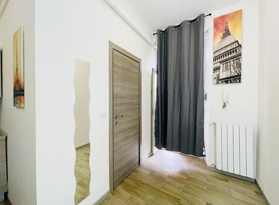 Porta Palazzo 15 Min - Suite Con Netflix & Wi-Fi 都灵 外观 照片